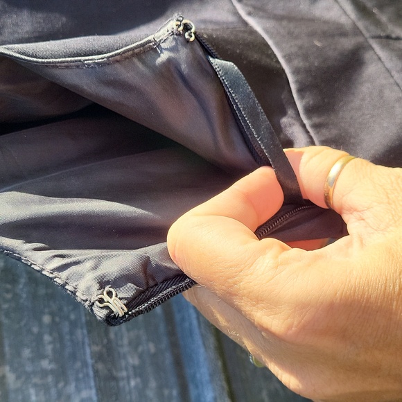 Dress - Picture 6 of 6